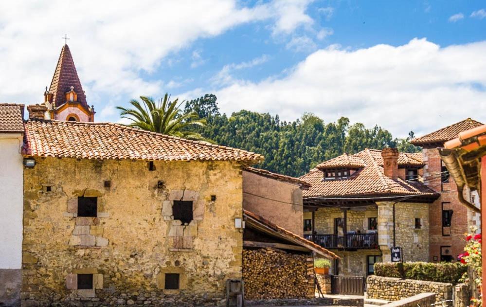 La Fuentona Villa Munorrodero Exterior photo